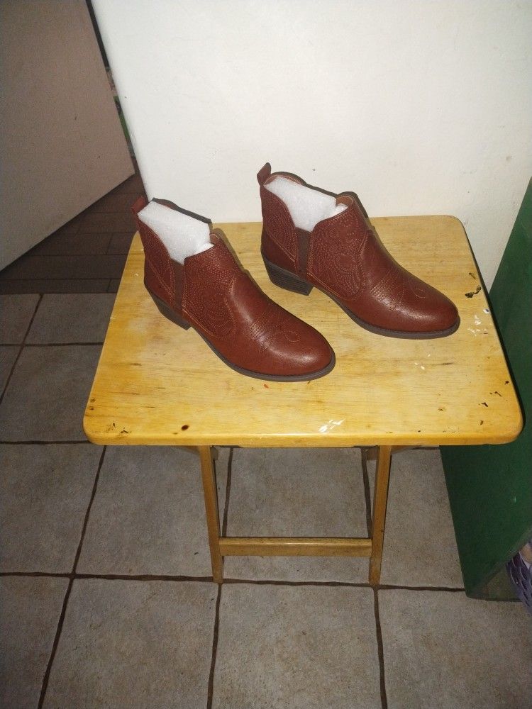 Women's Boots