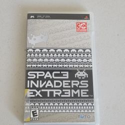 Space Invaders Extreme Sony PSP PlayStation Portable Game CIB
