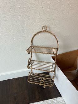Gold 3-Tier Wire Display Stand