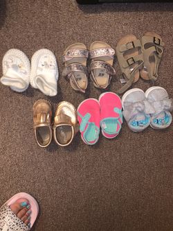 Size 3 babygirl shoes