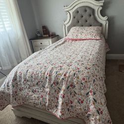 Bedroom 3pc twin furniture set 