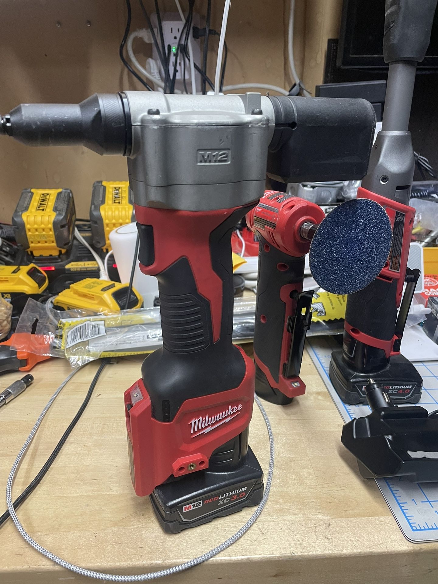 Milwaukee 2550-20 Rivet Tool