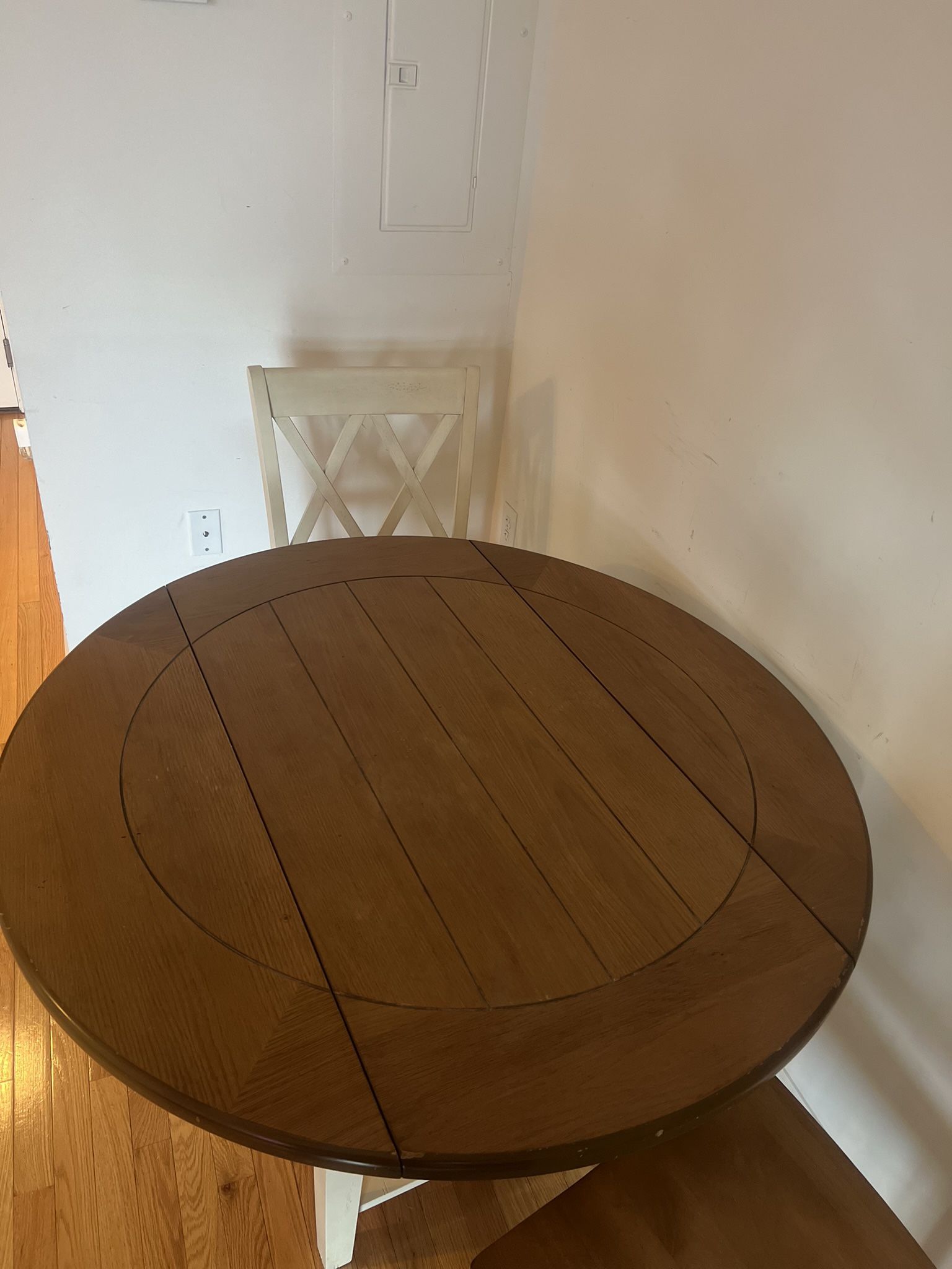 Ashley Furniture Round Table 