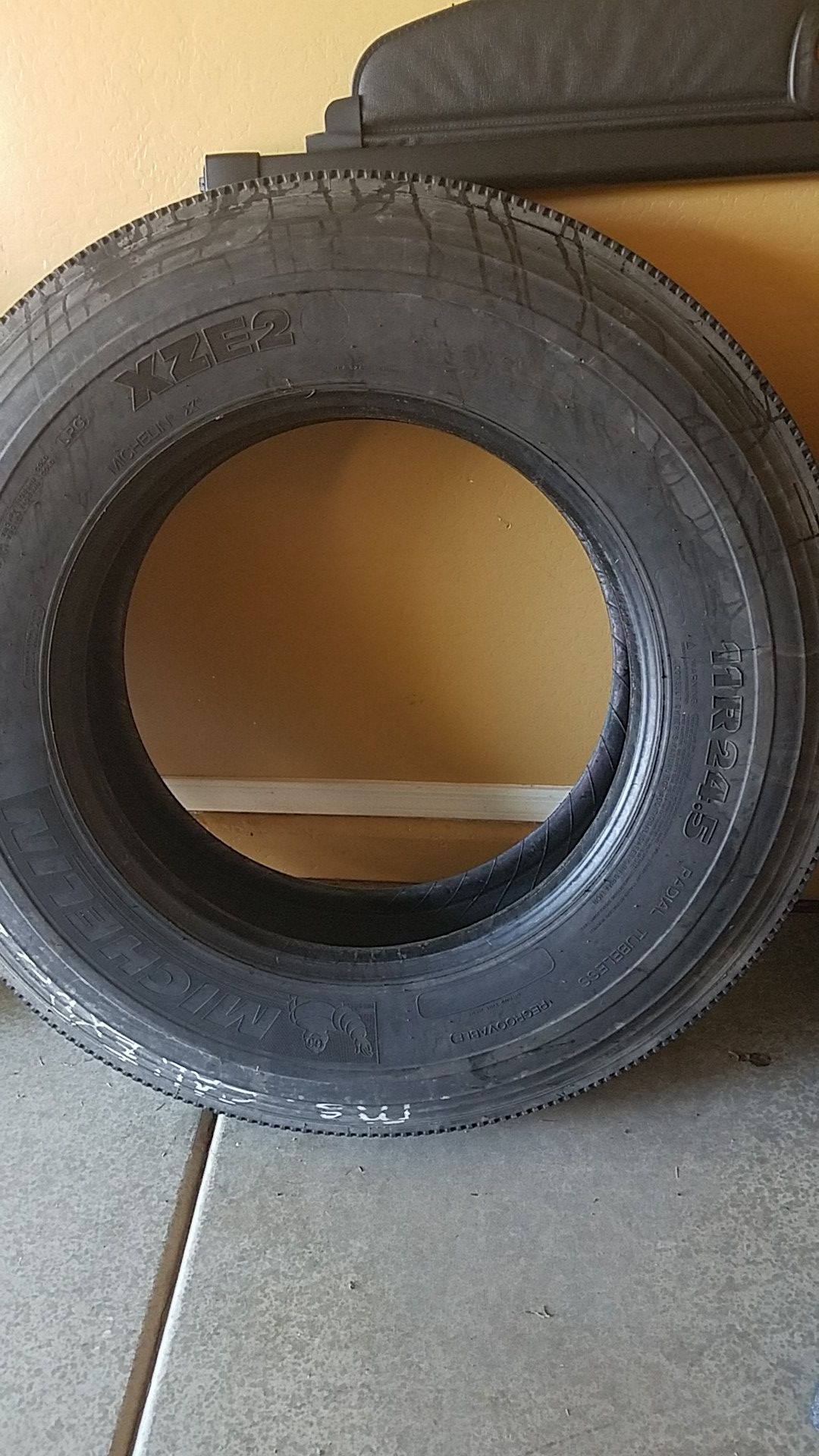 2 michelin xze2 11r24 5 big rig tires for sale in goodyear az offerup