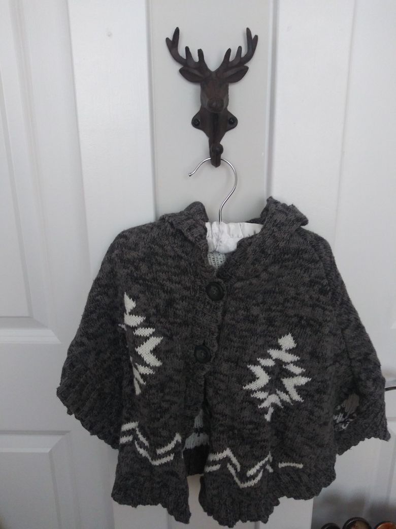 2t Poncho and Sweater