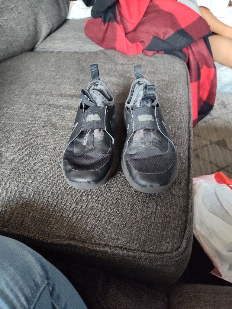13C Nike Kids Shoes