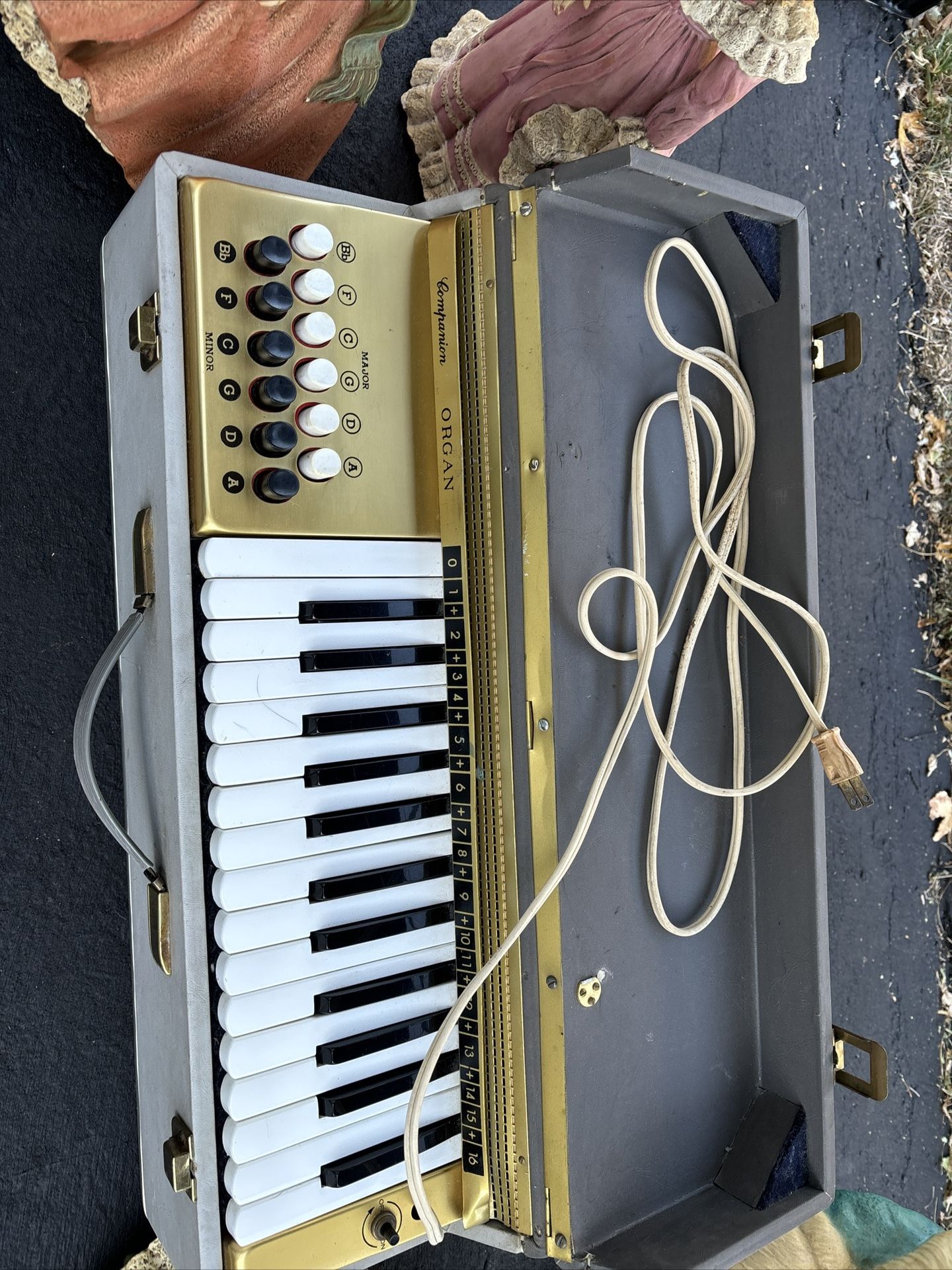 Vintage Orcoa Model 211 Companion Chord Organ~ Made in Italy
