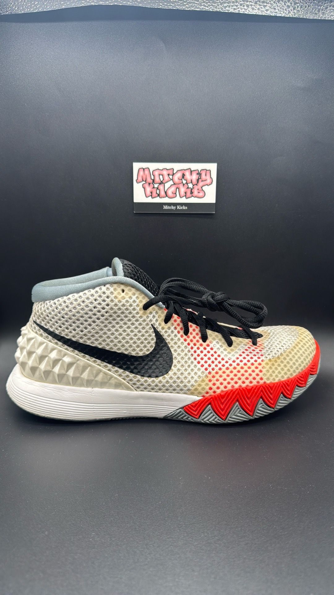 Nike Kyrie 1 Infrared Sz. 10