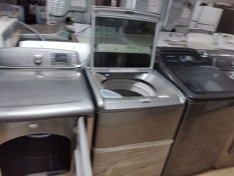 Samsung refrigerator works great