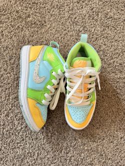 Jordan 1 Mid Kids 