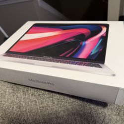 Apple MacBook Pro Laptop with M2 chip: 13,3-inch, 8GB RAM, 256GB SSD Storage, Silver