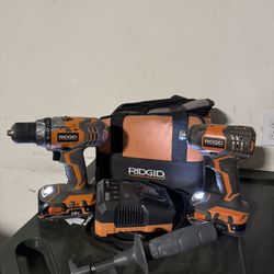 Rigid 18v 2 Drill Set W/batteries, Charger & Bag!