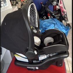 Graco Car seat 