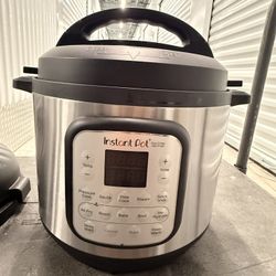 Instant Pot Duo Crisp 11-in-1 Air Fryer and Electric Pressure Cooker Combo with Multicooker Lids