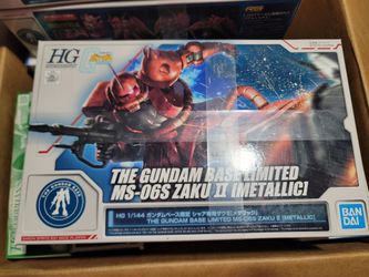 Bandai HGUC 1/144 Char's Zaku II Metallic Gundam Base Limited Gunpla