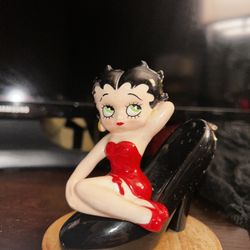 Betty Boop Salt & Pepper Shaker 