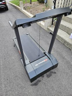 Weslo cadence 70e treadmill sale