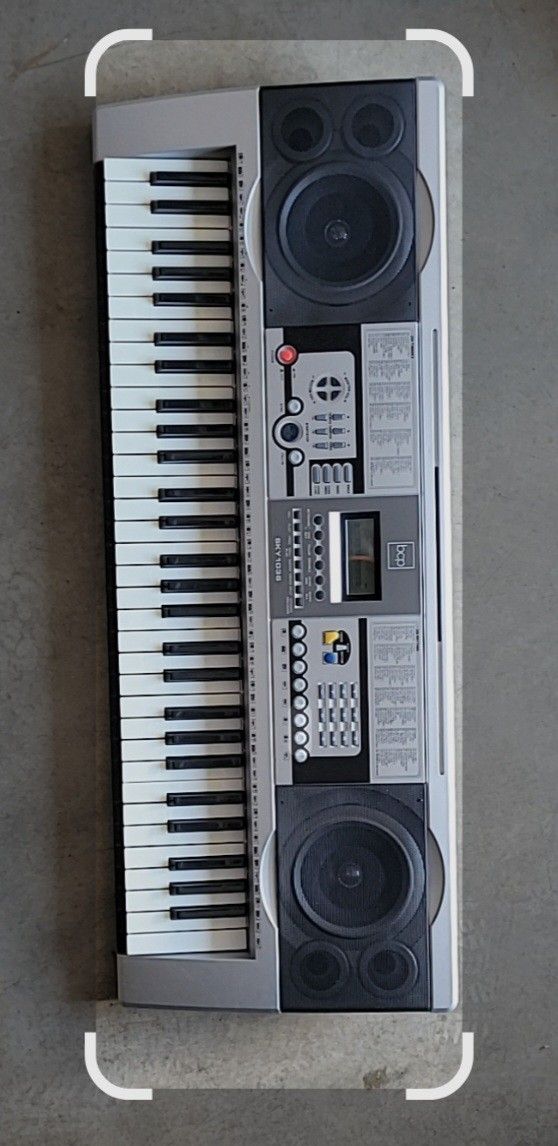 Electronic Keyboard SKY1036
BCP SKY1036 Instruction Manual