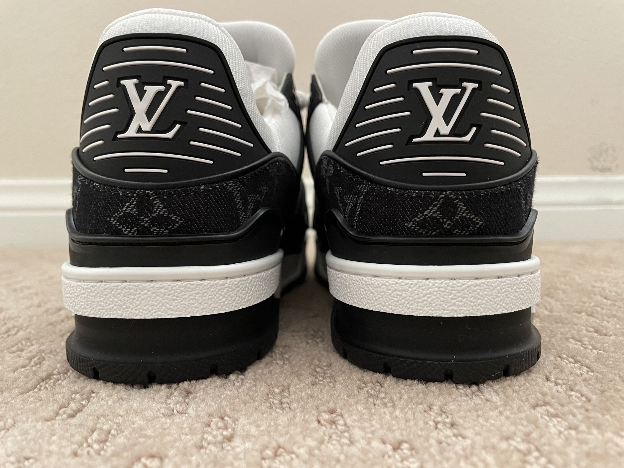 Women's New Louis Vuitton Virgil Abloh Denim Sneakers Size 7 for Sale in  Beverly Hills, CA - OfferUp