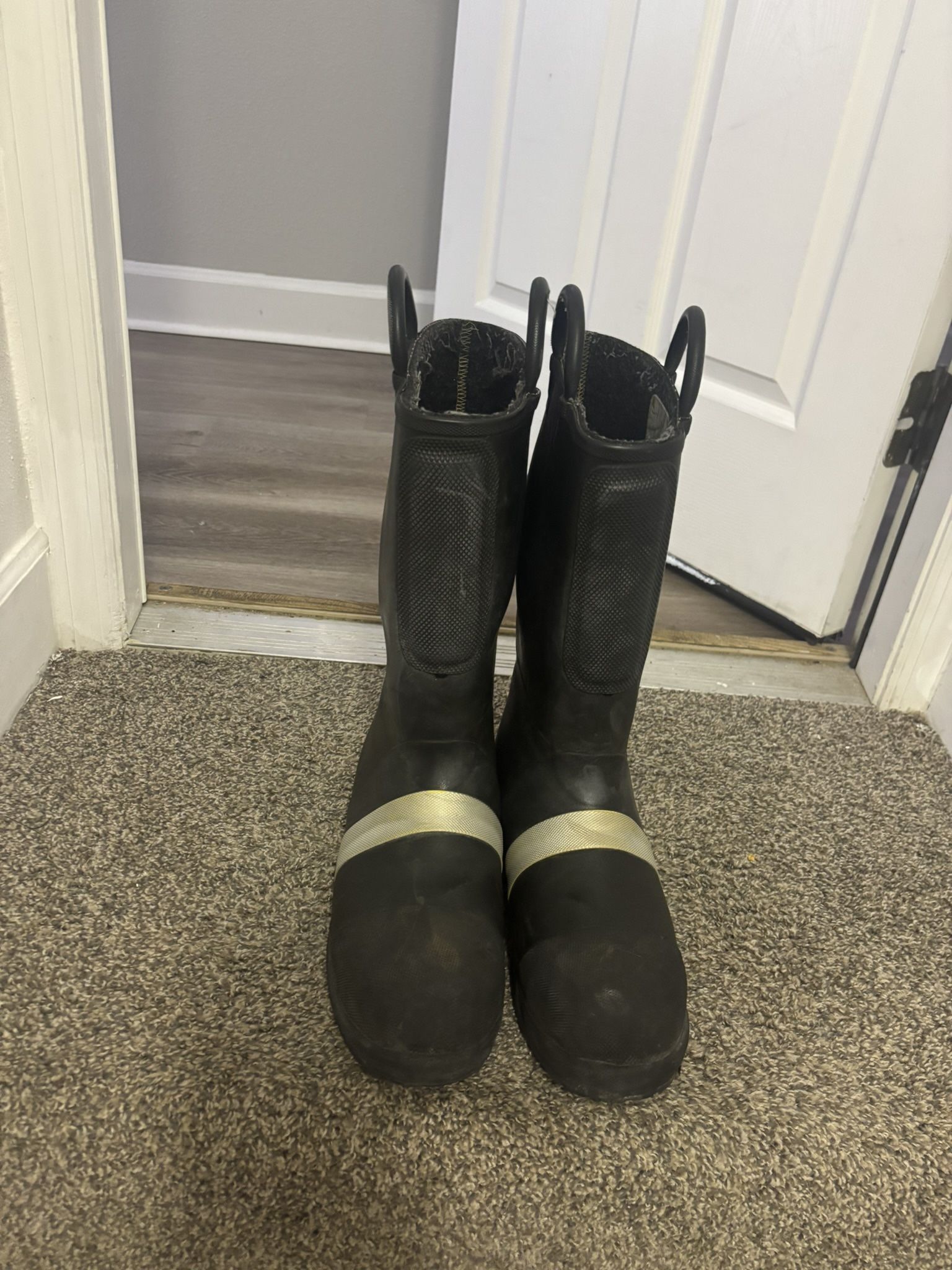 Fire Boots By Thorogood Size 13