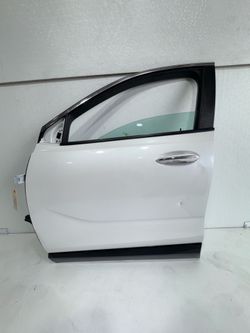 (2708) 20-26 Buick Encore Gx Left Front Door 2020 2021 2022 2023 2024 2025 2026