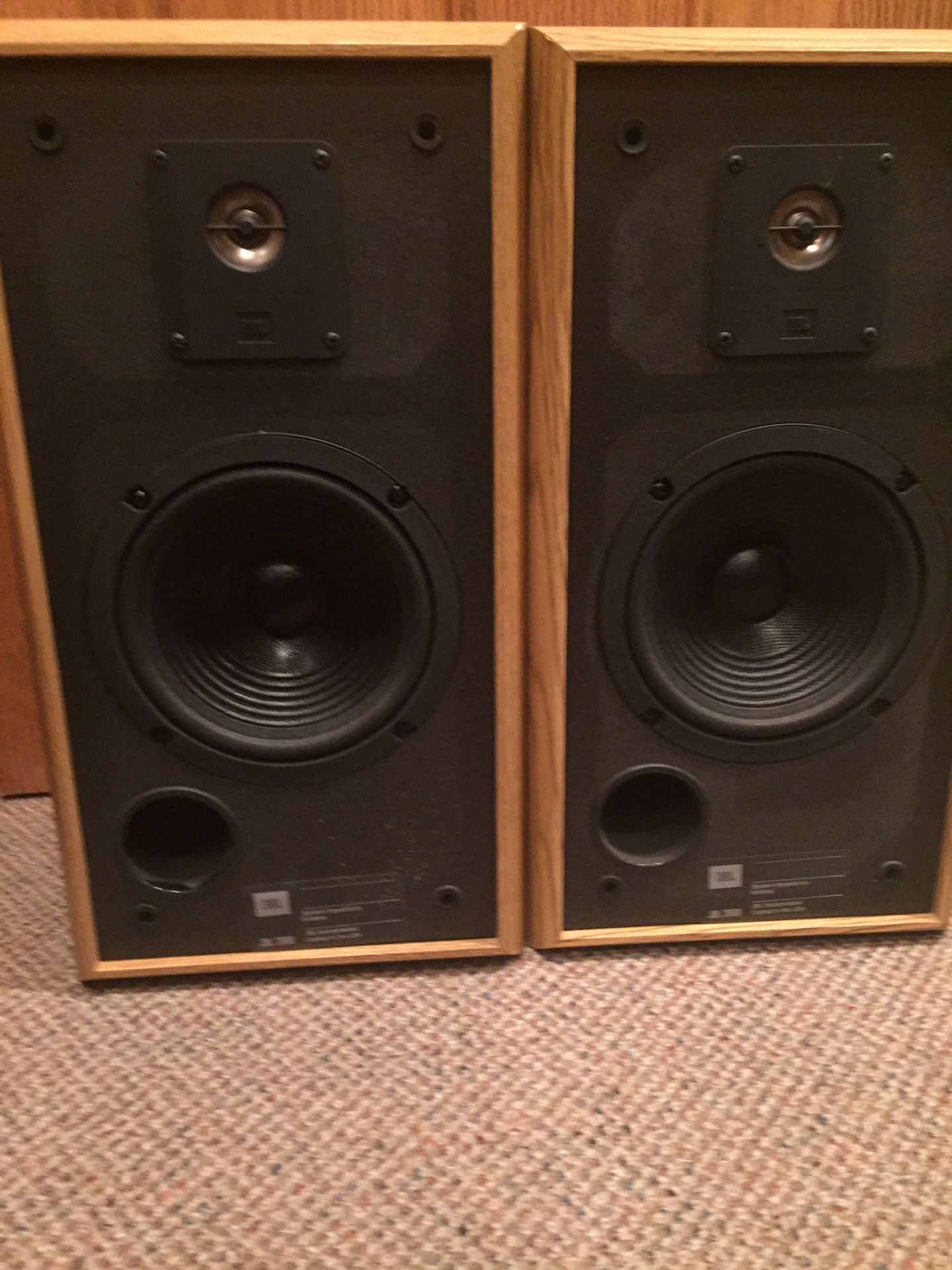 Set of 2 JBL 2600 Floor Bookshelf Speakers