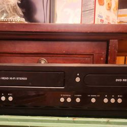 Sanyo DVD Recorder/VCR Combo 2-way recording