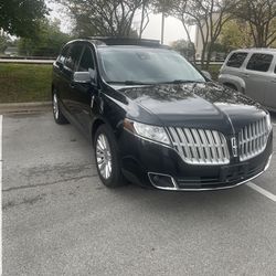 2011 Lincoln MKT