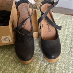 NEW  Free People Clogs -Real Wooden Heel