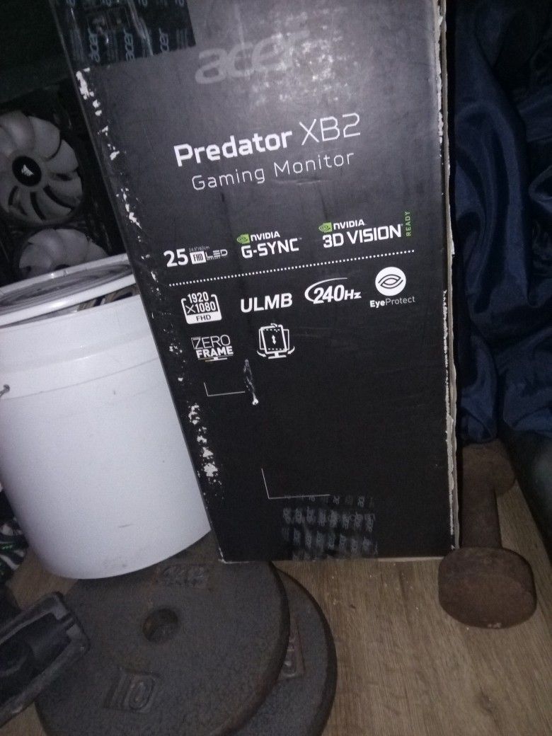 Predator Gaming Monitor 25 In
