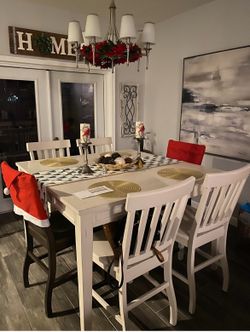 Beautiful Dinning Set From Ashley Solid Wood 
