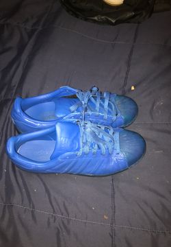 20$ shelltoed Pharrell adidas
