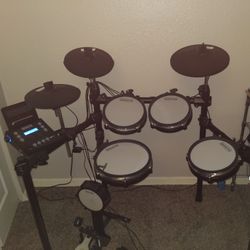 Simmons Electronic Drum Set