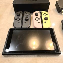 Nintendo Switch Console Bundle – 4 Joy-Cons + Dock + 128GB SD Card