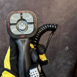 2023 MSC09601BOS Handheld Controller 