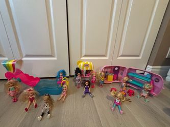 Lot of Chelsea Dolls and Playsets