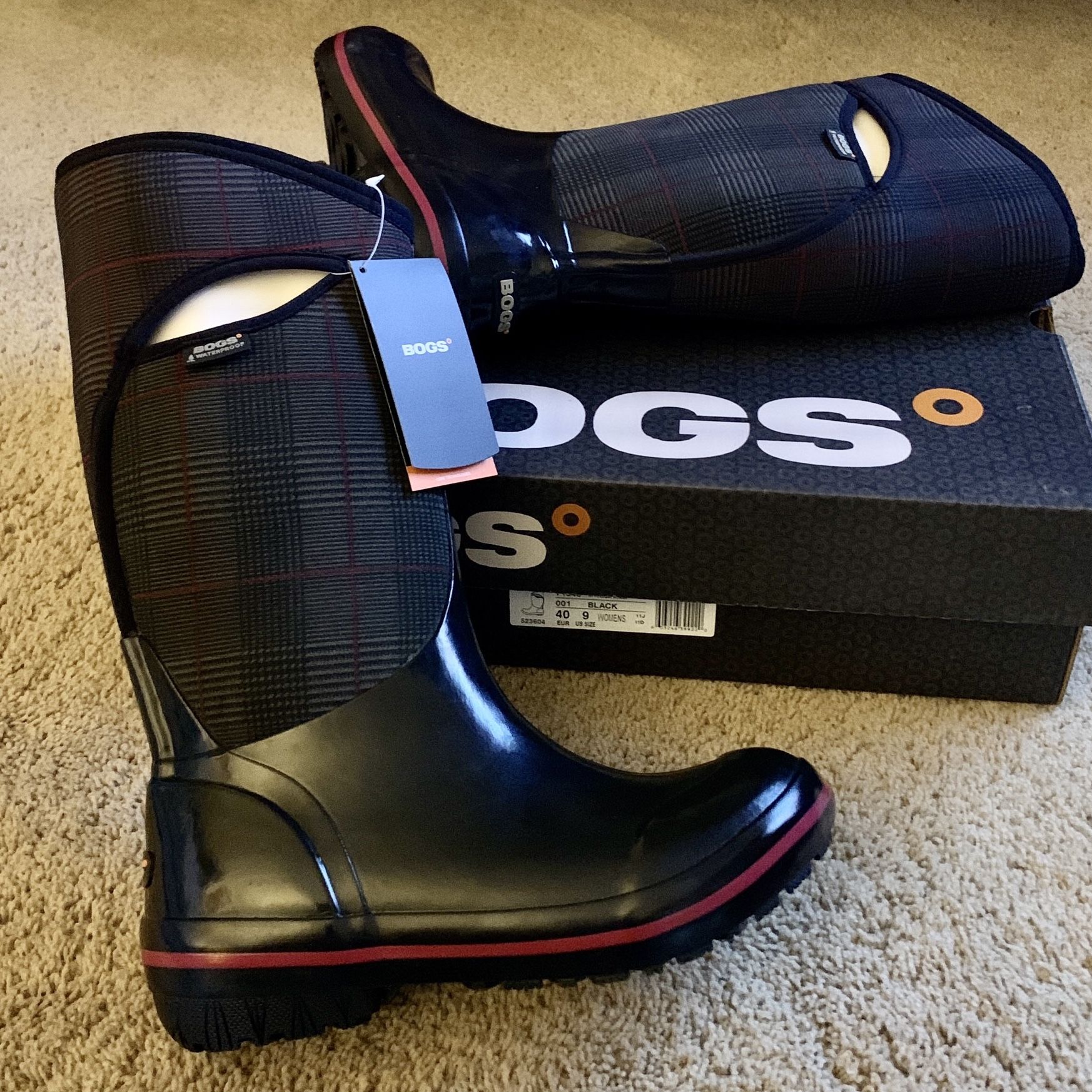BOGS Womens Black Rain Boots New Sz 9 Rubber Boot Prince of Wales