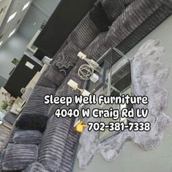 ✨️ Sectional Sofa ✨️ Furniture Queen Bedrooms, Dining Avail 