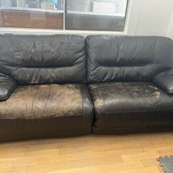 Reclining couches