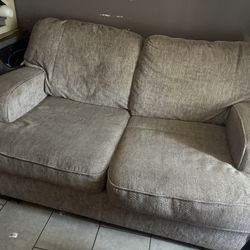 Gray Grand Love Seat! 