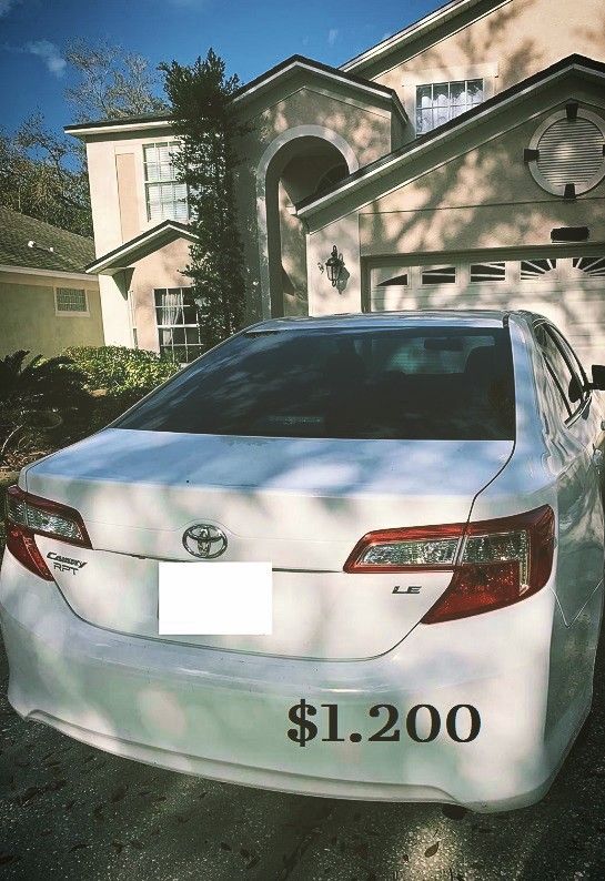 🍁🍁The best price ＄1.200 🌟I'm selling 2013 toyota camry family car 🍁🍁