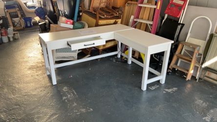Desk L shaped