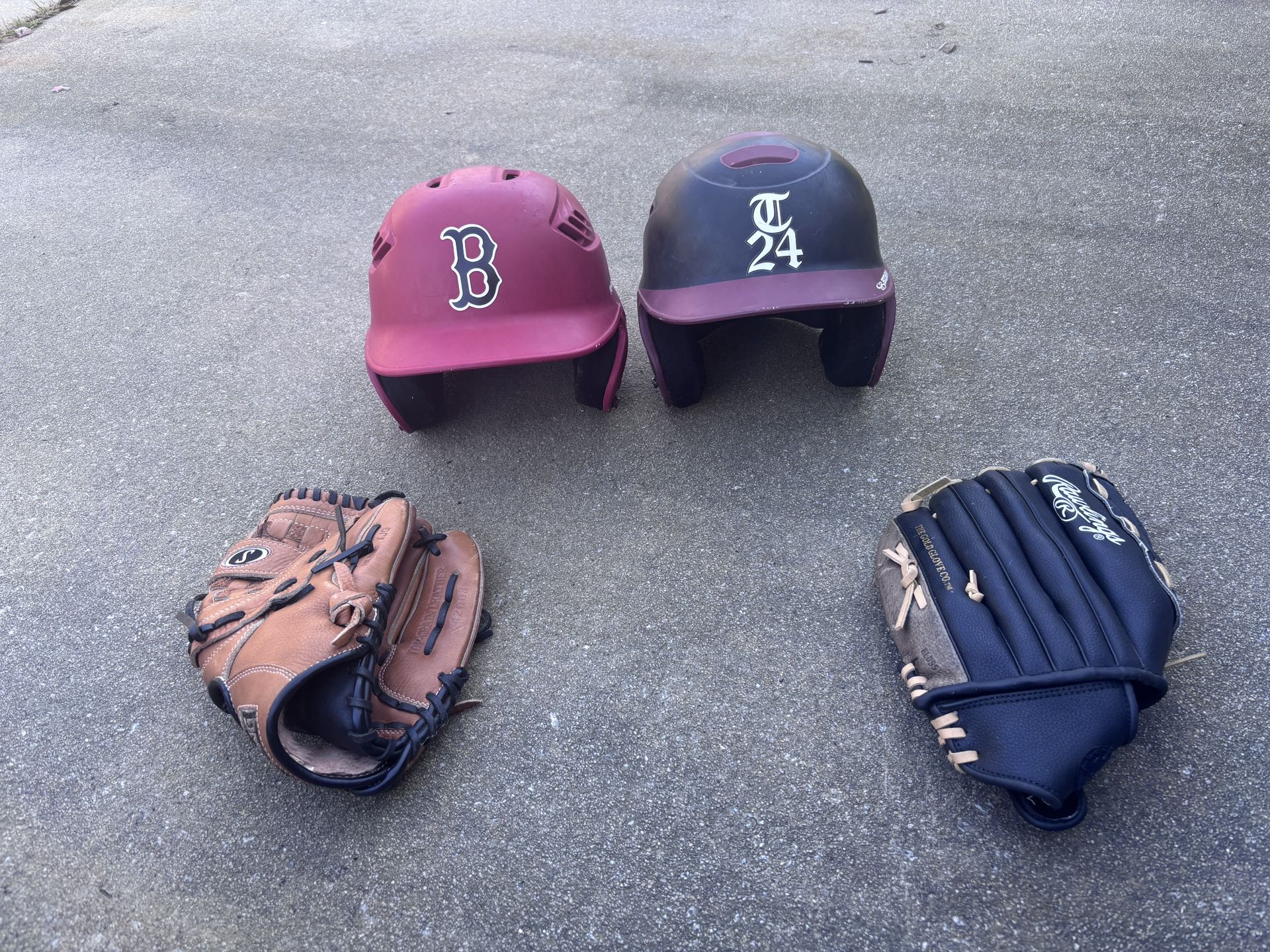 Baseball Helmets & Gloves