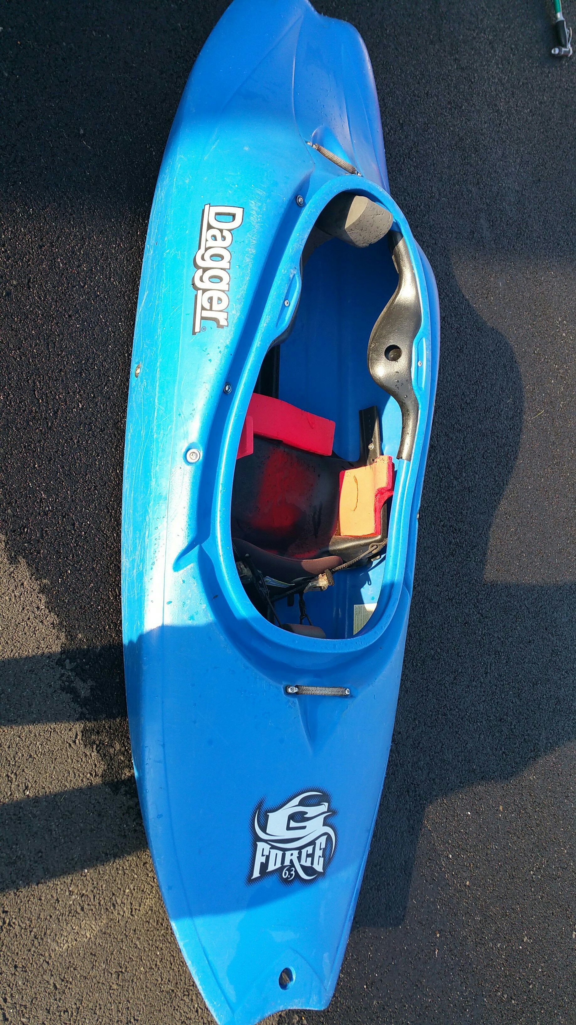 Dagger playboat kayak