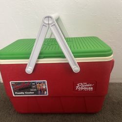 Igloo Throwback Picnic Cooler 25qt