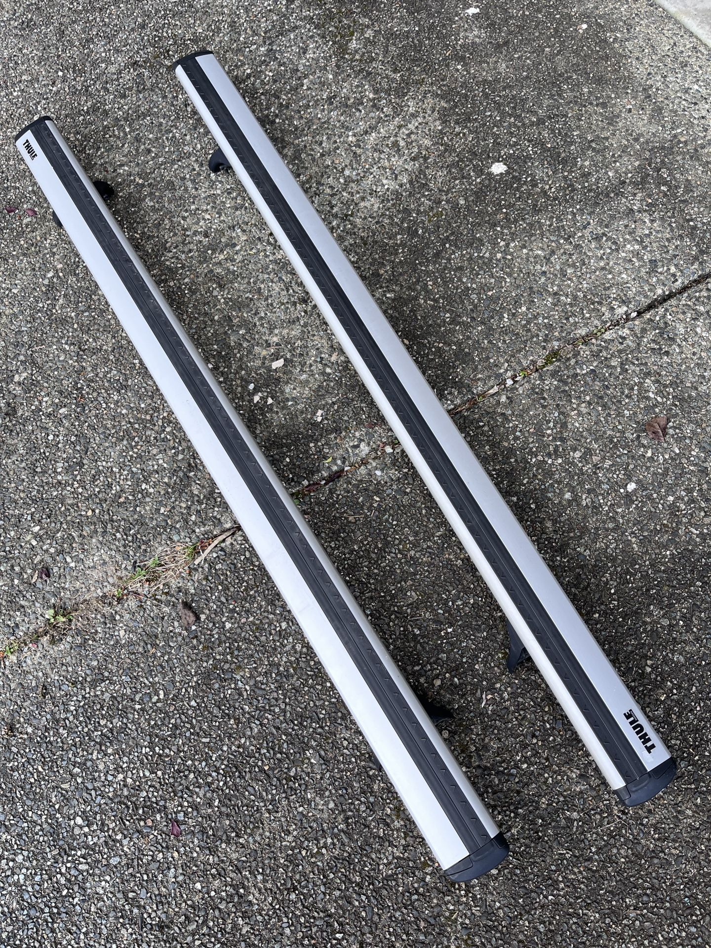 Thule Roof Rack and tower For Rav4  