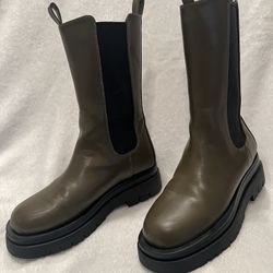 Boots Madrag Vegas Lugg Sole Core, New Size 7M