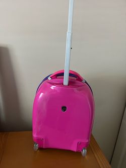 It’s very cute small luggage for little girls it’s unicorn made by Hayes it is barely used