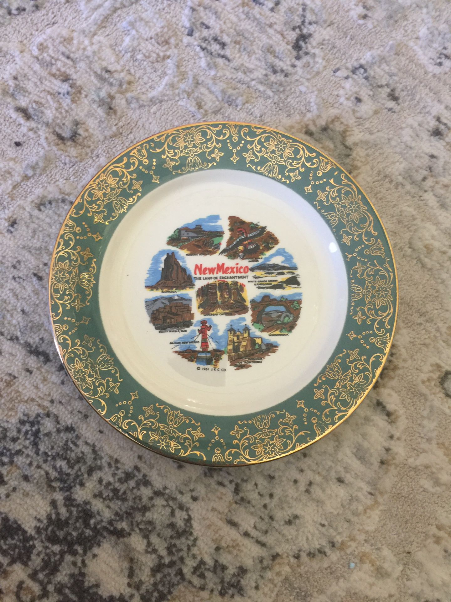 Beautiful New Mexico decorative plate 6 inches X 6 inches