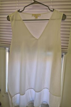 New beautiful Michael Kors White delicate blouse!
